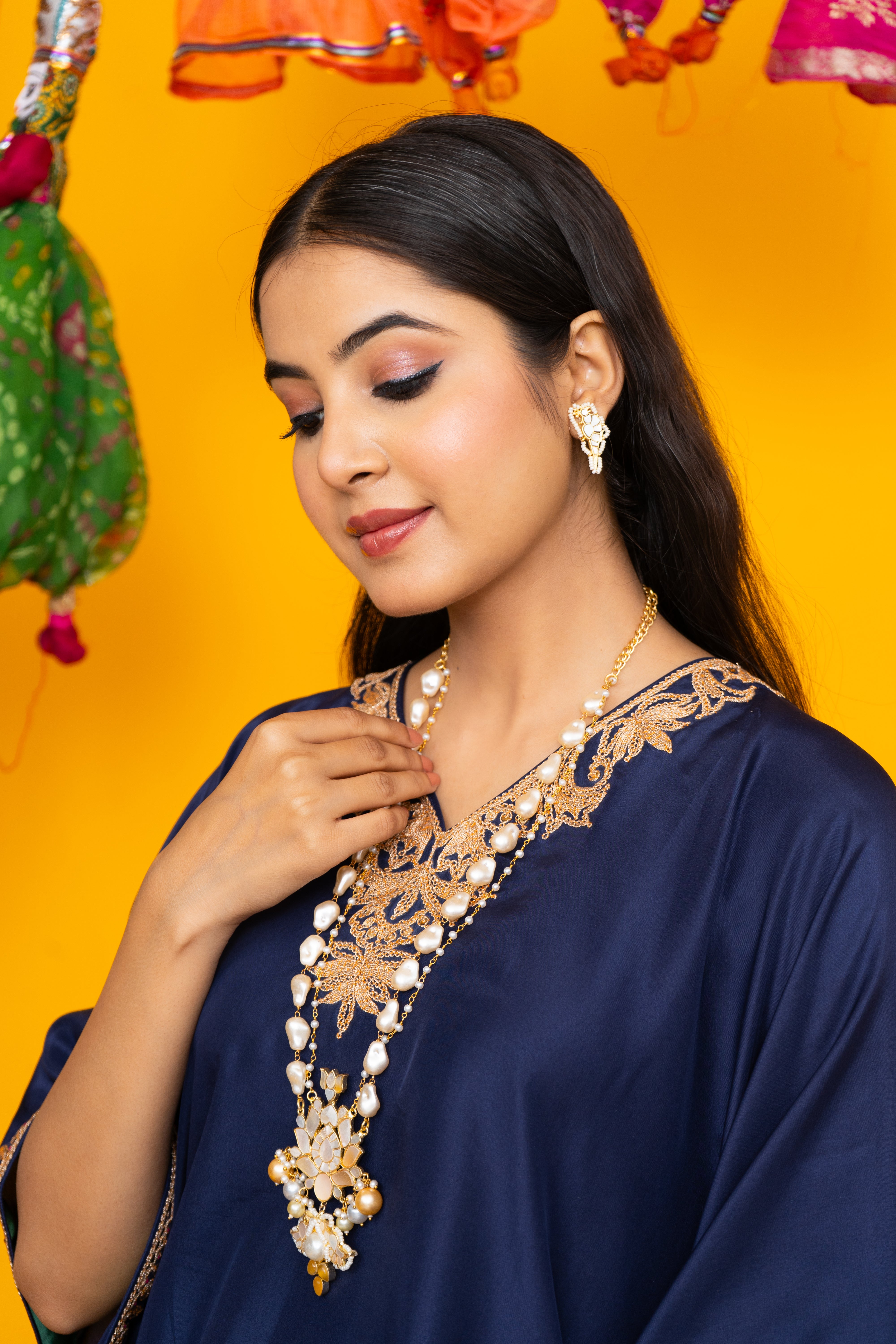 Lily of the Valley- MOP -pendant set